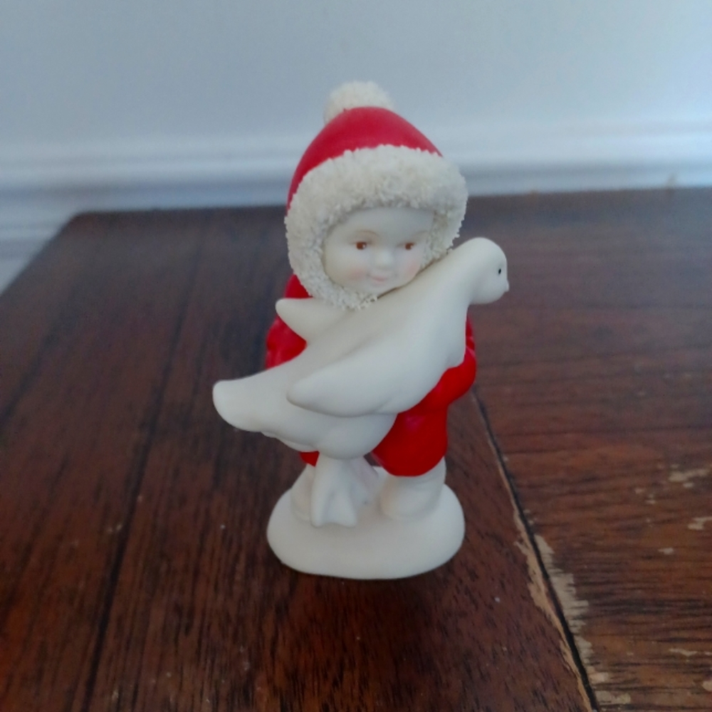 Snow babies figure